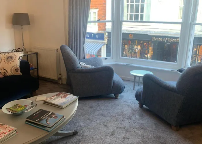 Purlins Holiday Apartment